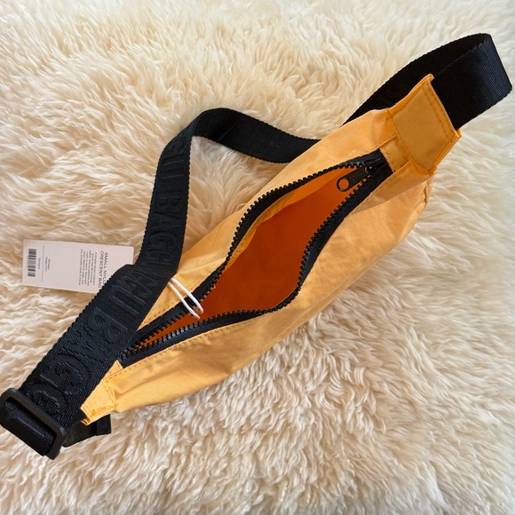 BAGGU Small Crescent Shoulder Bag - Marigold - Picture 3 of 8